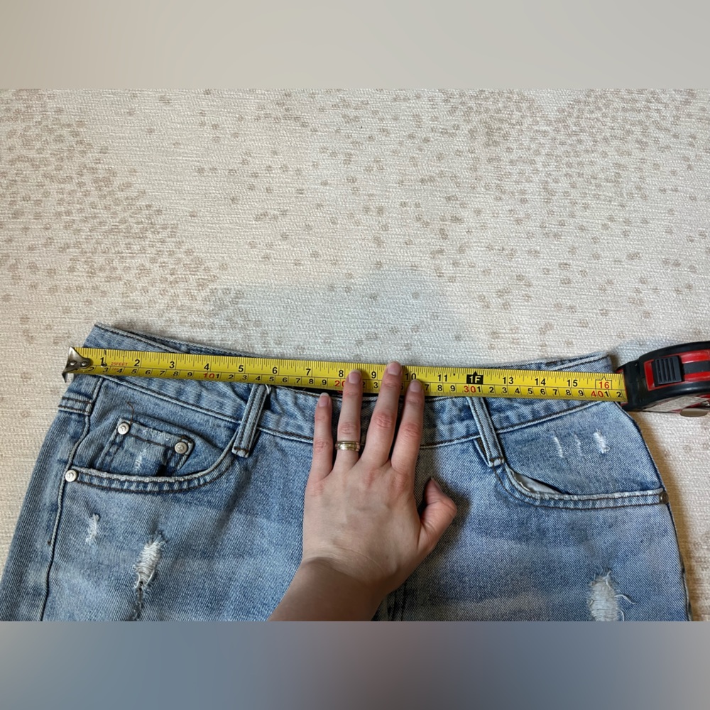 Jeans - Picture 8 of 14
